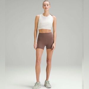 NEW Lululemon Wunder Train HR short 4”
